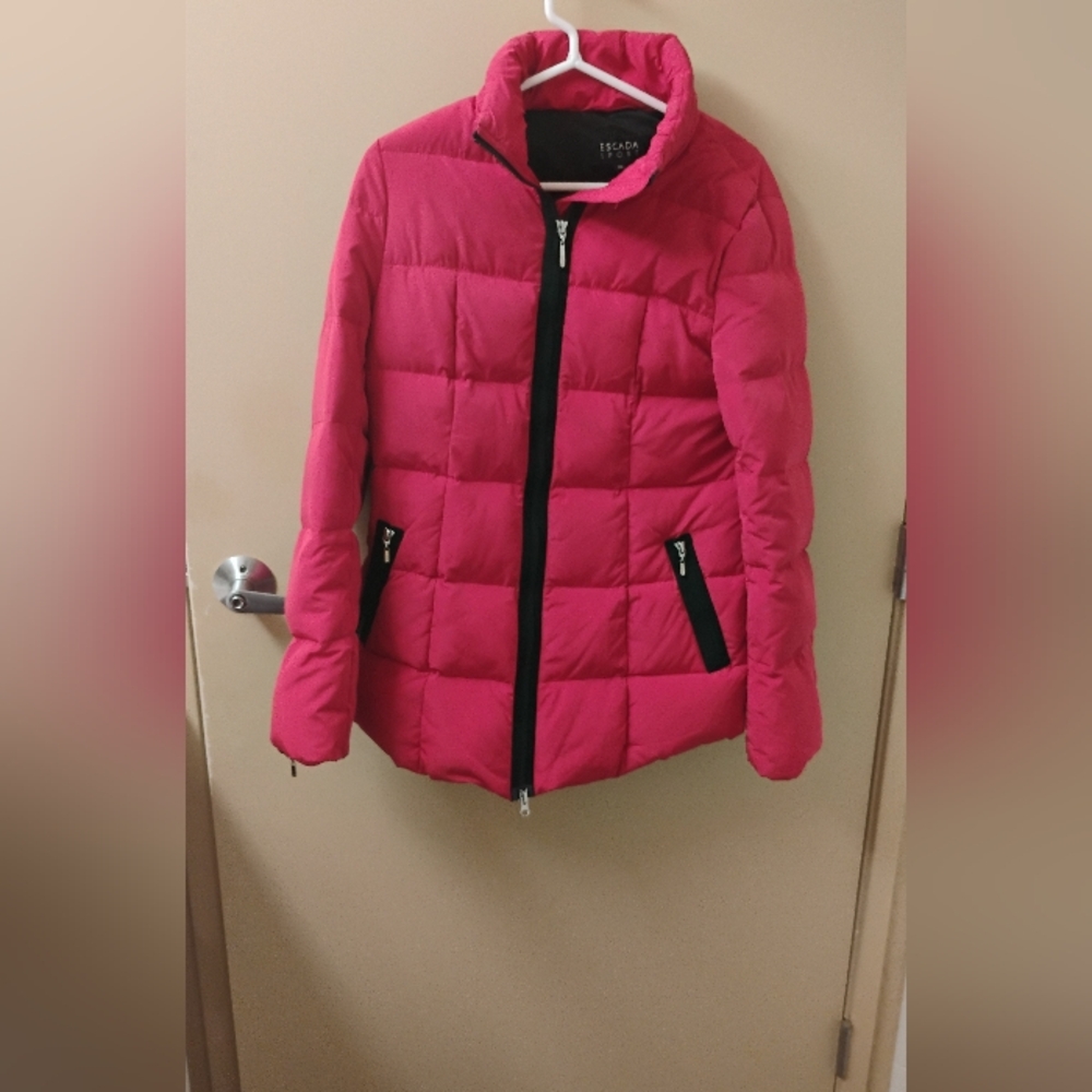 Escada Sport Women's Pink Puffer Down Fill Coat Sz 38